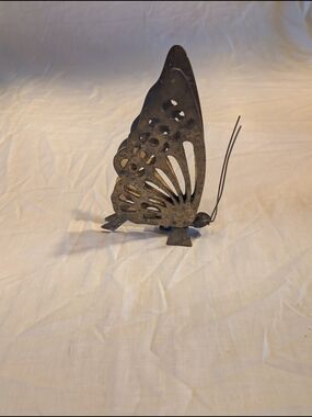 2/30$ Vintage Black Brass Butterfly Accent